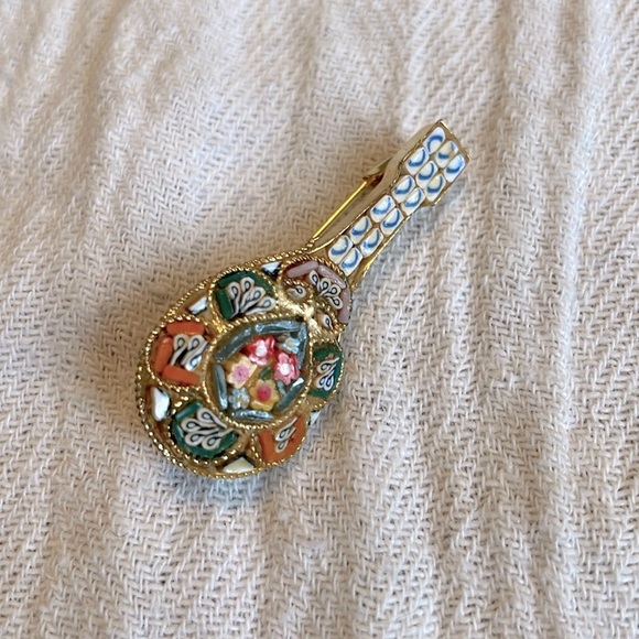 Vintage micro mosaic mandolin brooch - Picture 1 of 2